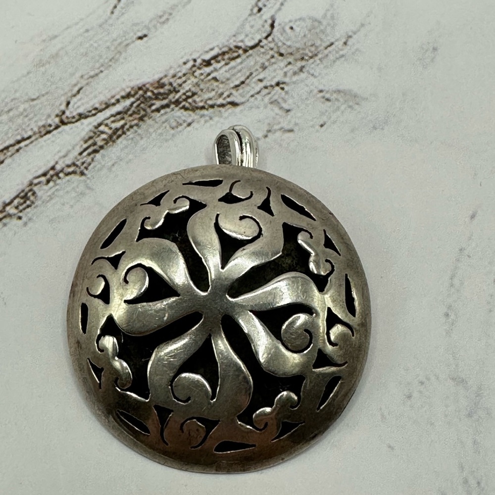 MEXICAN Elegant Silver and Black Pendant